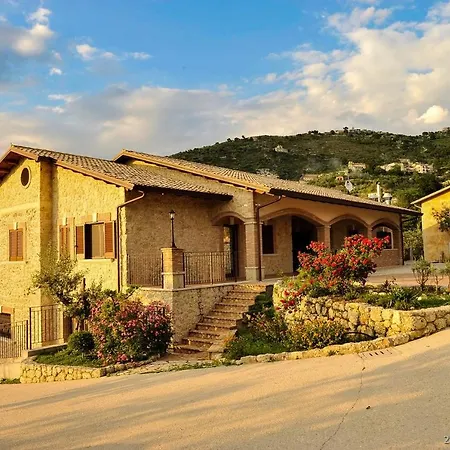 Il Casale Della Regina Arpino